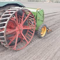 Keine Fotobeschreibung verfügbar.